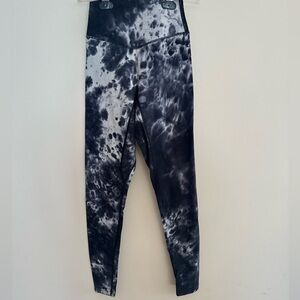 Balance Athletica Tie-Dye Leggings - Black and Gray
